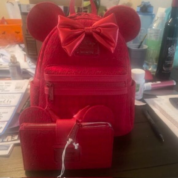 Disney Loungefly Red Minnie Mouse Tonal Cosplay Mini Backpack & Wallet Set – NWT - Picture 1 of 9